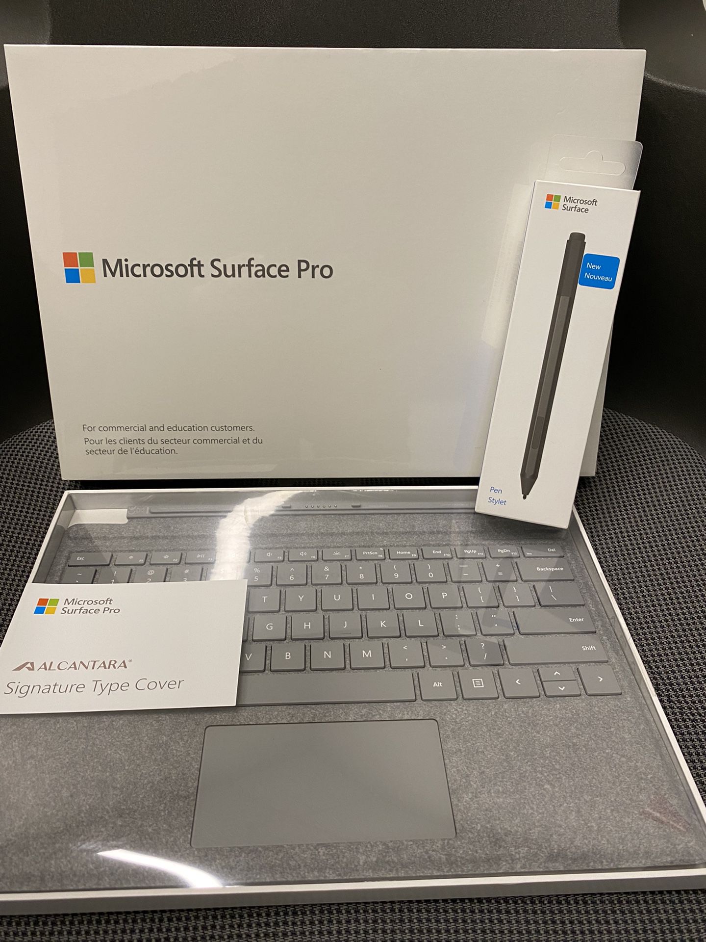 Microsoft Surface Pro Bundle (NEW)