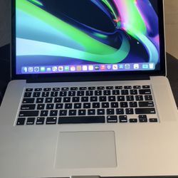 Apple MacBook Pro 15” Retina Quad Core I7-16GB/256GB SSAd $380
