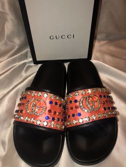 Gucc* Slides