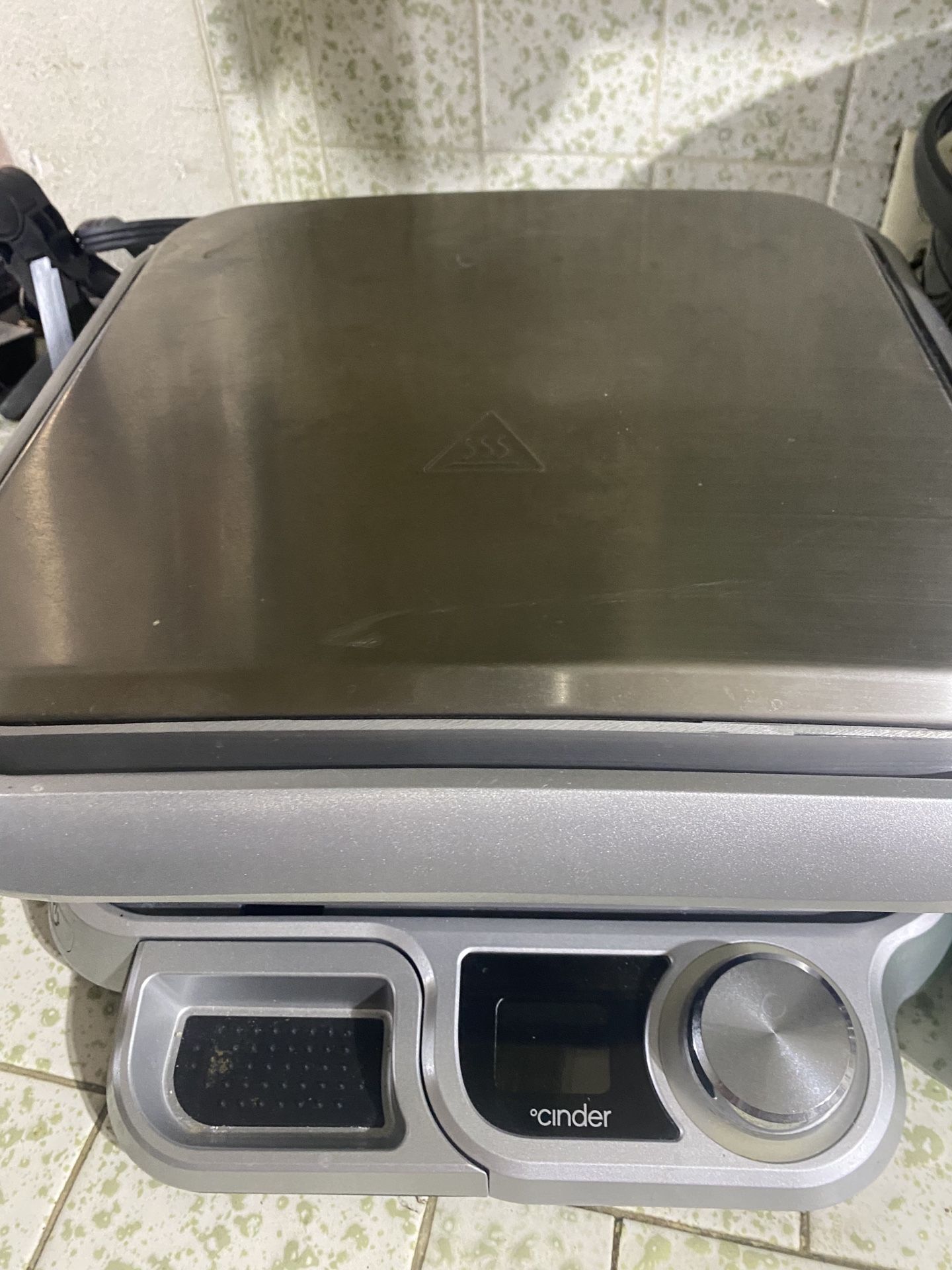 Cinder Grill! Like New!