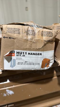 Hu11 hanger