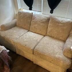 Cream Colored Damask 3-seater Sofa