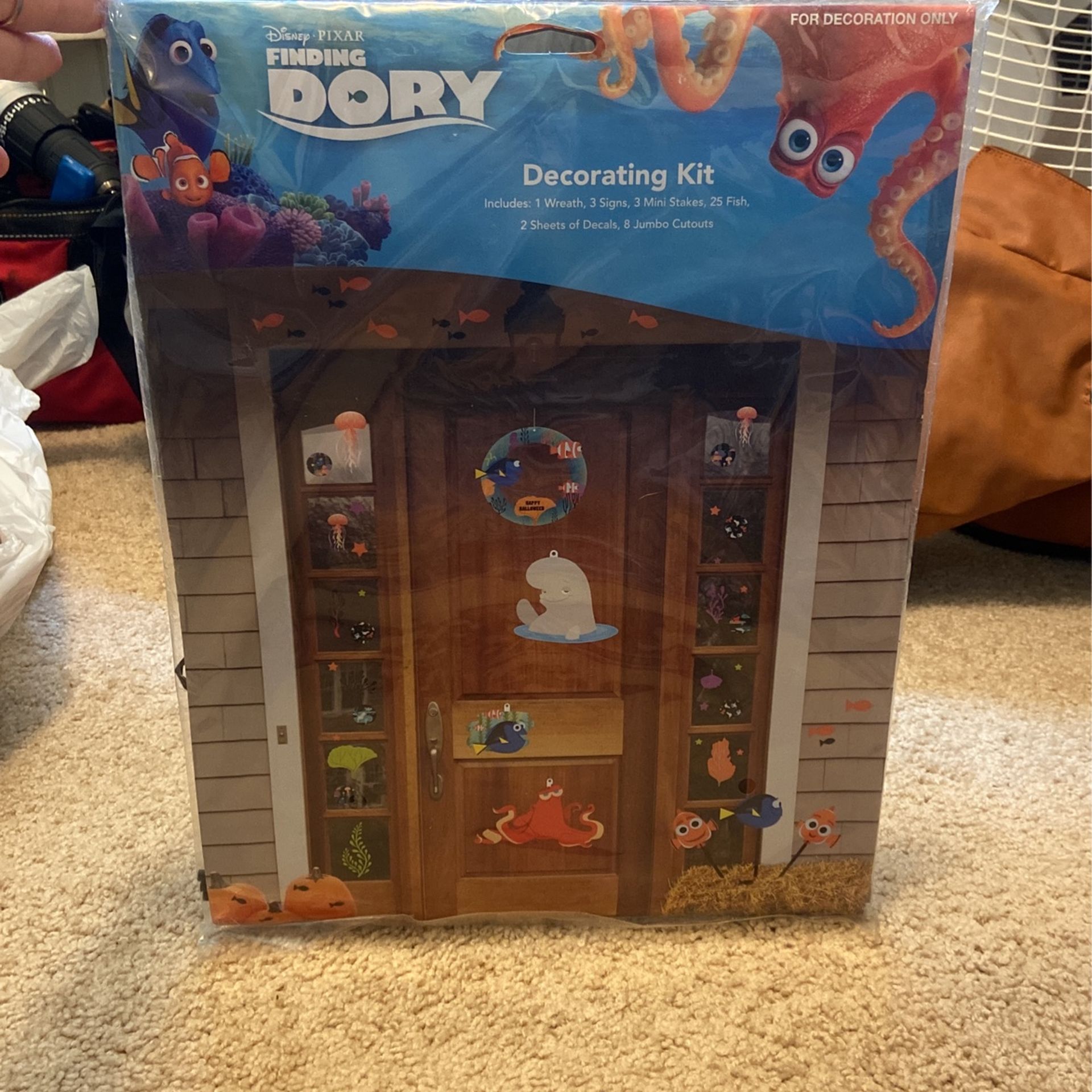 Unopened Finding Nemo Decorating Kit