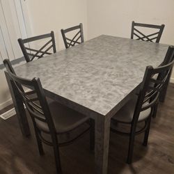 5 Seats Dinning Table