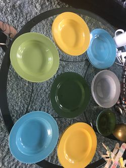 Vintage Fiestaware- 17 pieces
