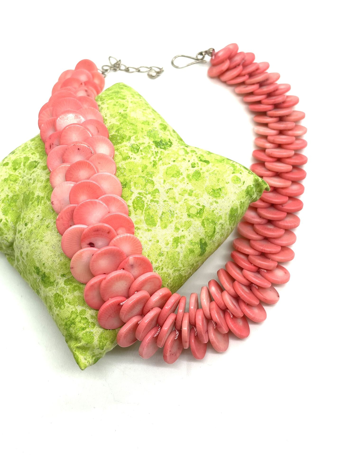 Vintage Pink CORAL Disc Collar Necklace