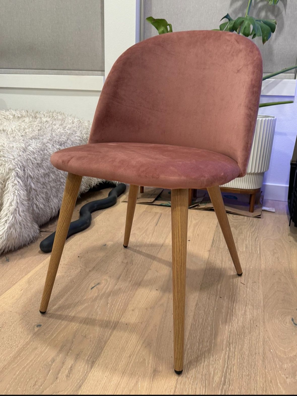 Pink Velvet Desk Chair
