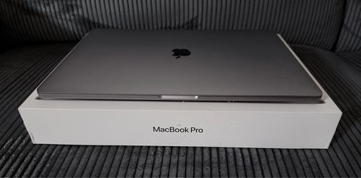 Apple MacBook Pro 16-inch 1TB