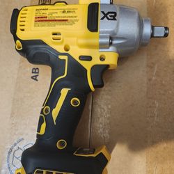 20v DeWalt impact wrench 1/2in tool only