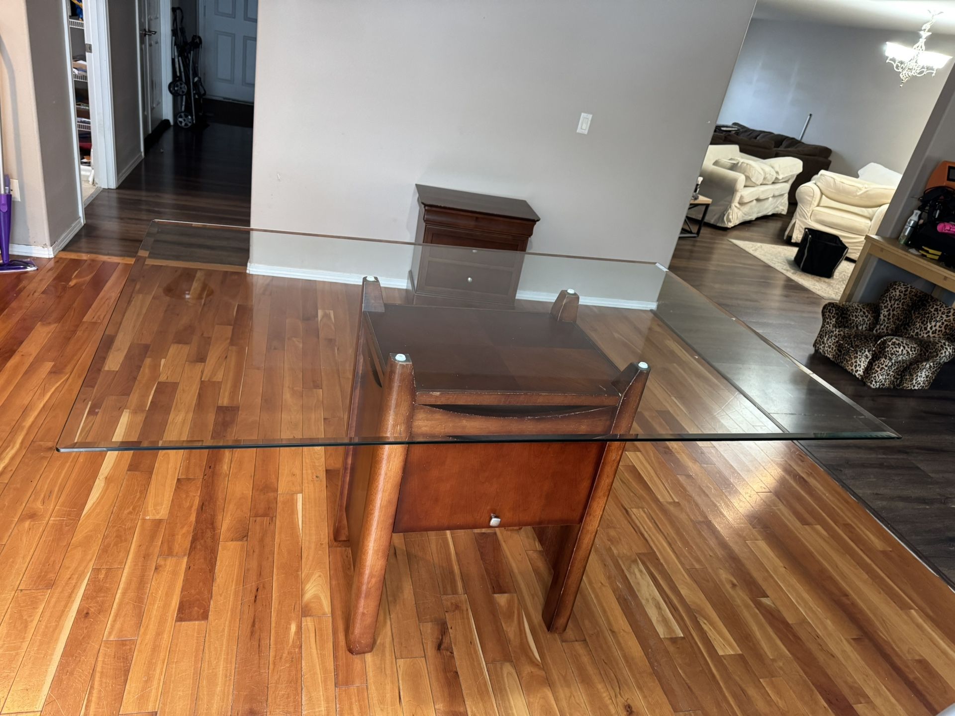 Sturdy Glass Top Dining/Living/Kitchen Table