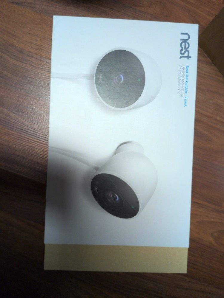 2 Nest outdoor Cameras
