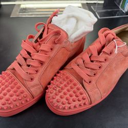 Red bottom sneakers European 40 MUST GO!