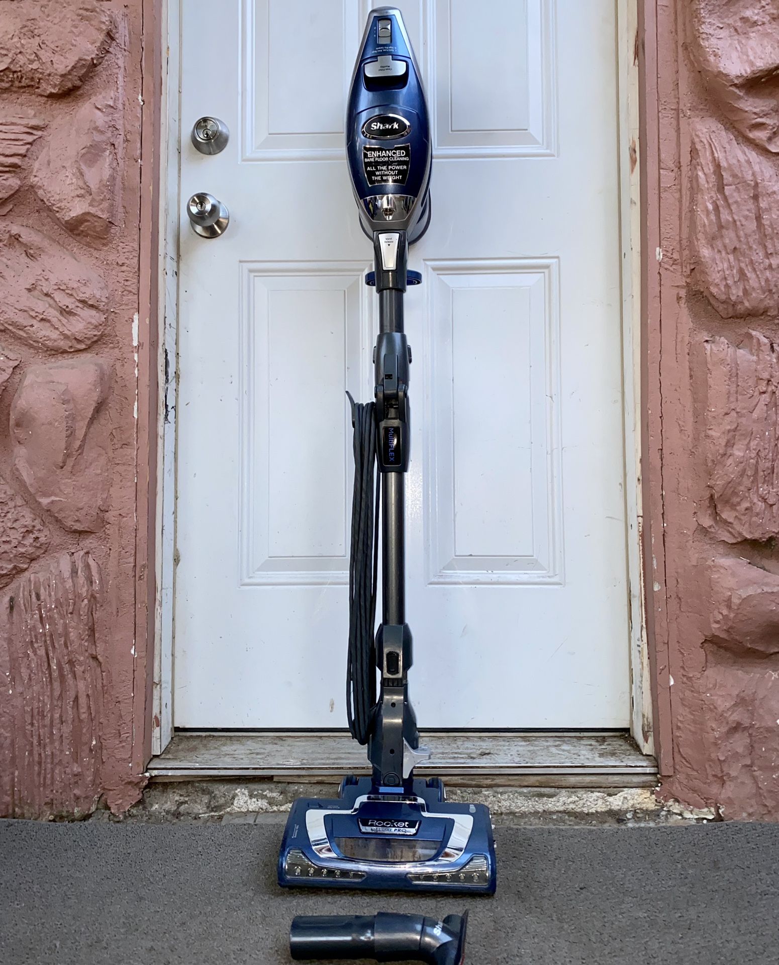 Shark Rocket Deluxe Pro “MultiFLEX” Vacuum Cleaner w/ attachment