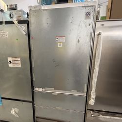 🔥 Viking 36” Fully Integrated Panel-Ready Built-In Refrigerator (Bottom Freezer) — NEW OPEN BOX 🔥 💰 Price Today: $6,999  Upgrade your kitchen with 