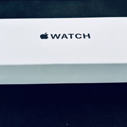 Newest Model Apple Watch SE 2nd Gen! Starlight Color, GPS 40mm! Unopened Brand New!
