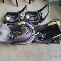 Chicco Keyfit 35 Carseats With 2 Bases