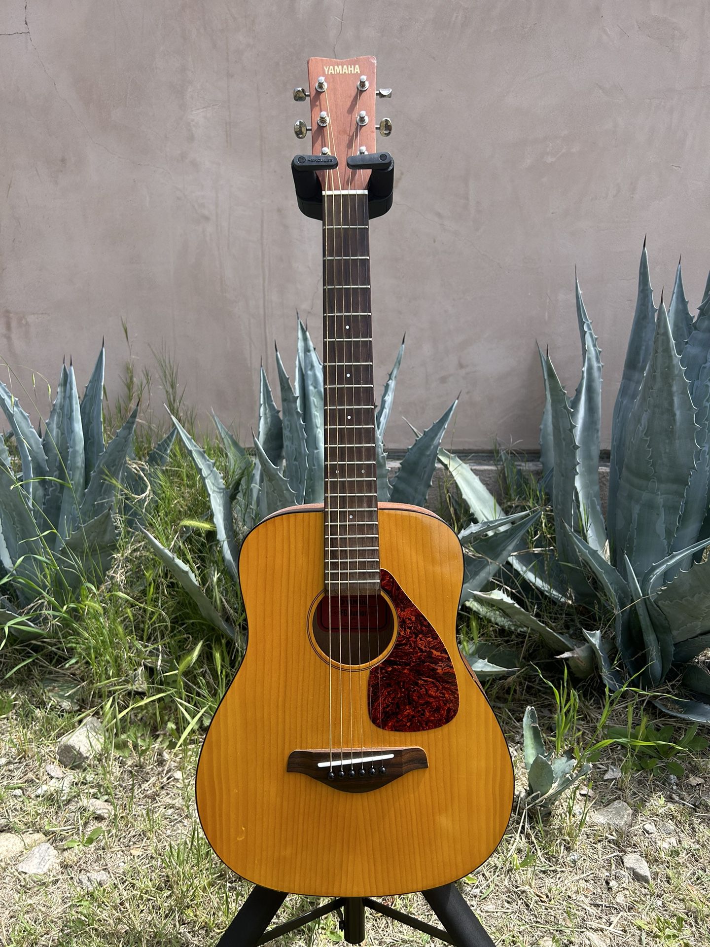 Yamaha FG-Junior JR1 Acoustic Guitar