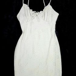 ✅️White Summer Dress• Size M- Fitted• Great Condition• $10firm