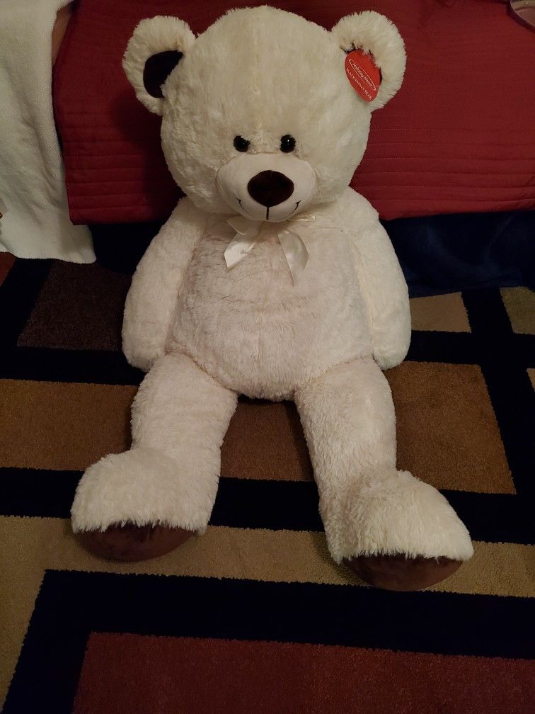 Kids Plus Toy Teddy Bear. 