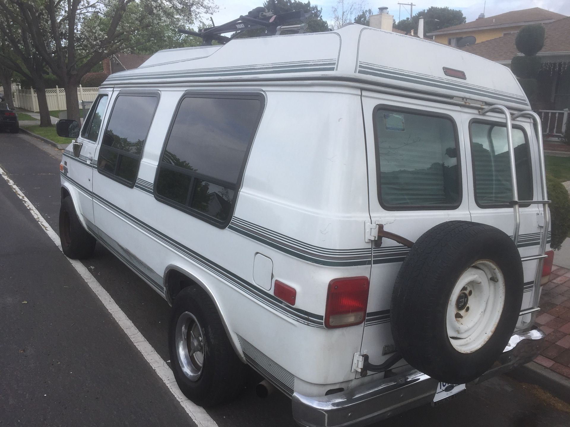 1992 Chevy G20 bubble Top van for Sale in Stanford, CA OfferUp