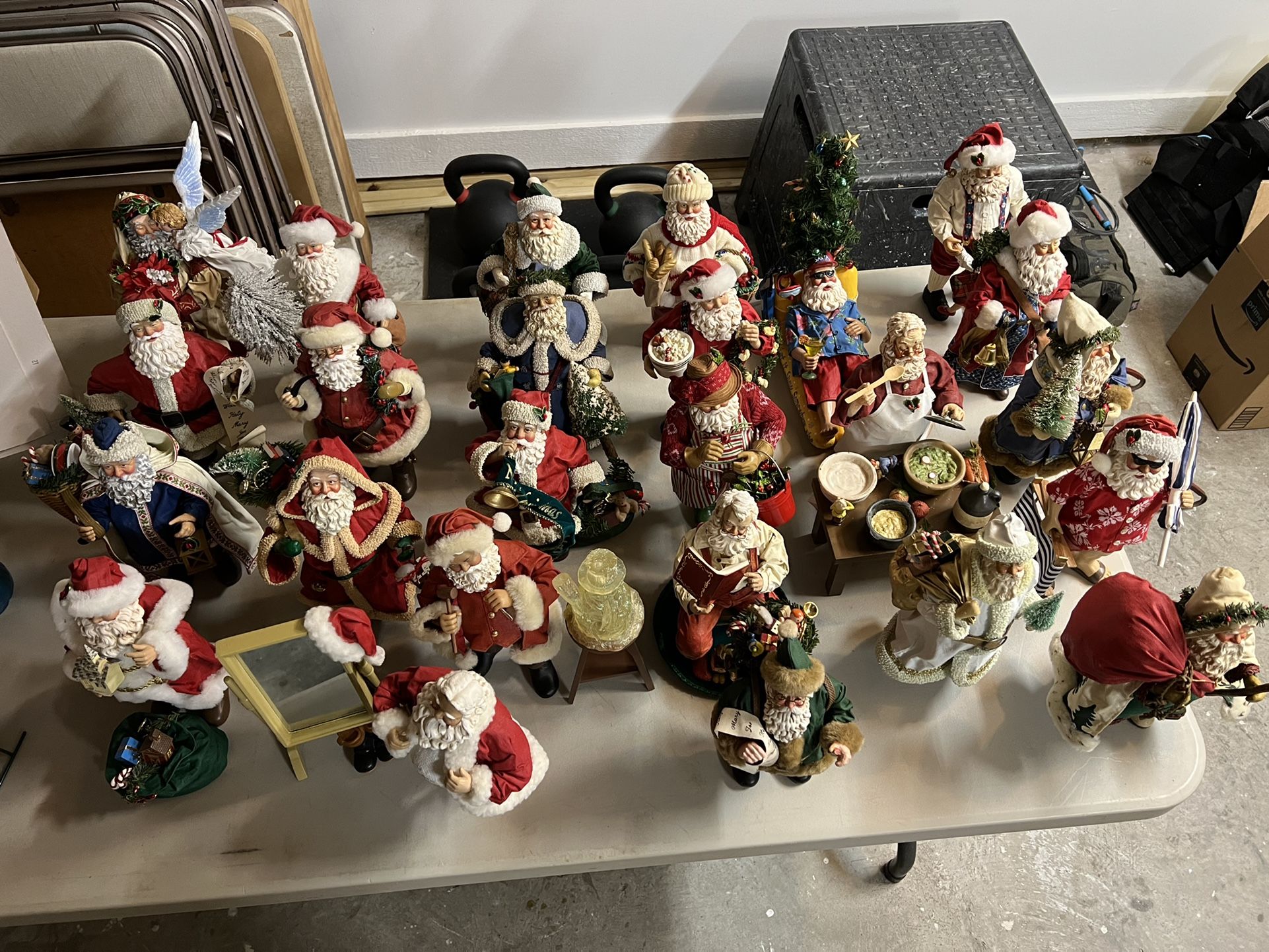 26 Possible Dreams Santas