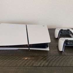 PS5 Slim Disc Edition 