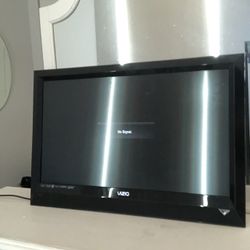 VIZIO 35inch TV