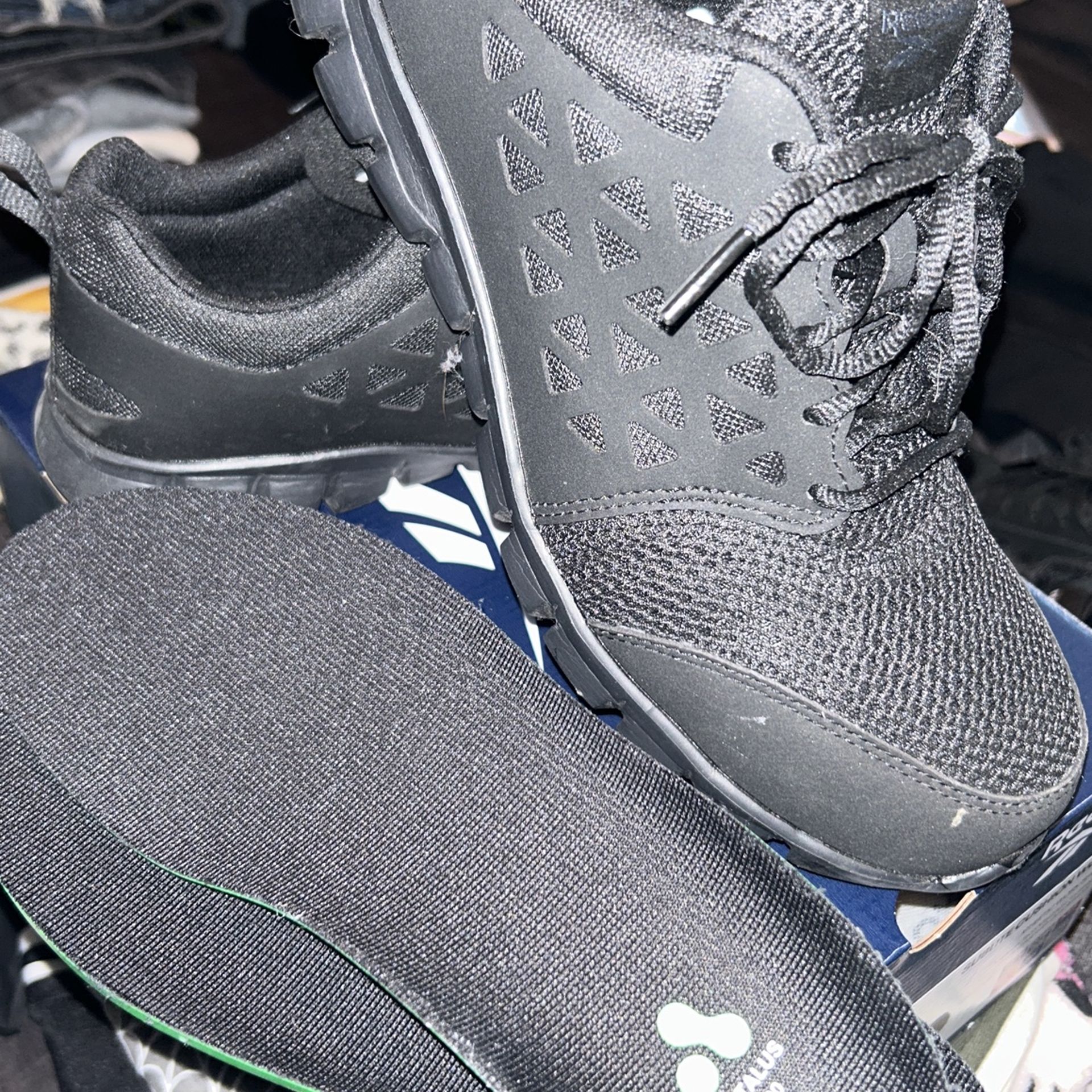 Reebok Composite Cushion Men’s 8.5 Shoes