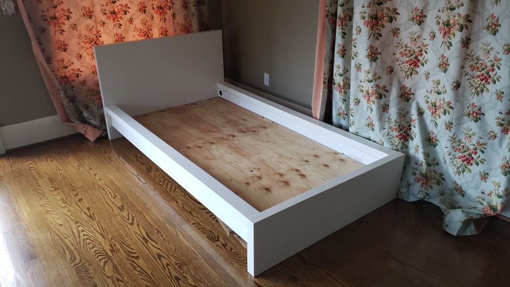 Platform Bed Frame for twin bed