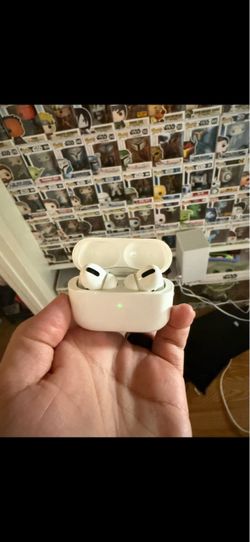 Apple AirPods Pro with Charging Case
