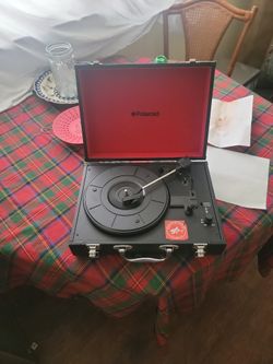 Polaroid  Bluetooth TurnTable