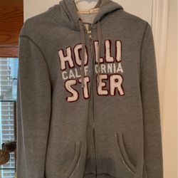 HOLLISTER ZIPPER HOODIE