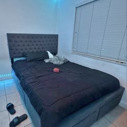NEW BED WITH DRAWERS/ LIMITED OFFER/ DOWN $60/ WRITE ME TO DM