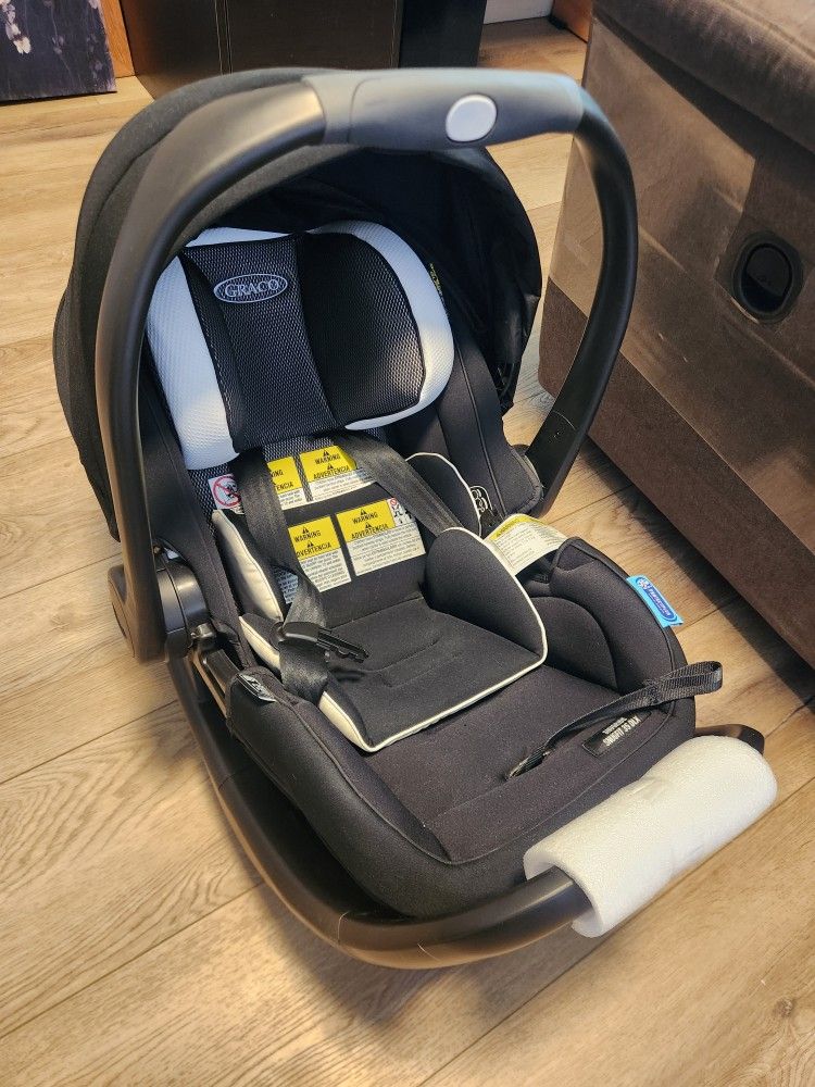 uppababy mesa car seat and base Couleur:Argent/Noir Автокресло Britax Roemer Discovery dog walking The UPPAbaby Mesa V3
