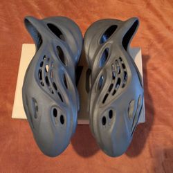 Yeezy Foam Runners Onyx Size 12