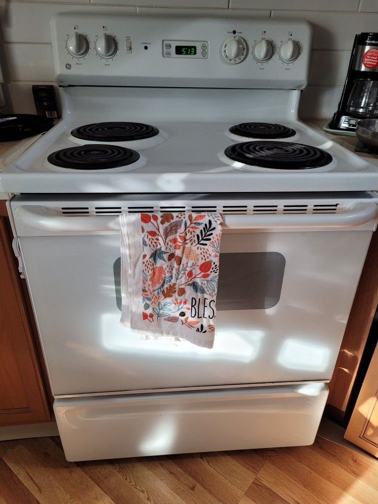 General Electric Stove