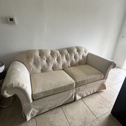 2 Couches For Free 