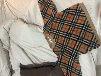 Burberry kid sweater