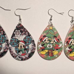 2 Pairs Mickey And Minnie Earrings