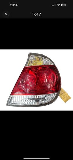 2005-2006 TOYOTA CAMRY TAIL LIGHT PASSENGER SIDE OEM