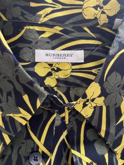 Authentic Men’s Burberry shirt L