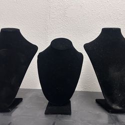 Velvet necklace stands