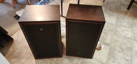 Sansui SP-100 Speakers - Vintage Stereo Equipment