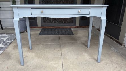 Charming Gray Console Table Writing Desk 42” Long 19” deep 30”1/2 Tall
