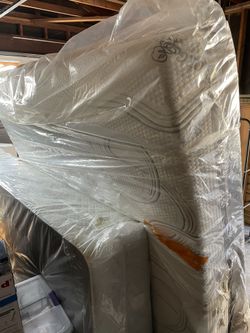 California king Memory Foam Mattress And Twin Box Spring Set