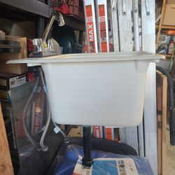 Utility Sink With Faucet