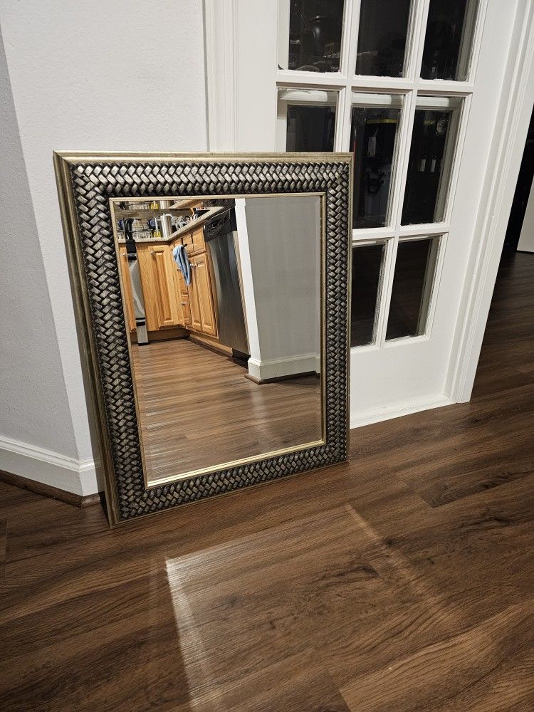 Mirror 31×25