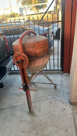Cement mixer