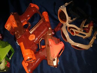 Hasbro/Tiger Lazer Tag Team Ops Deluxe 2-player system; two sets; 4 guns and 4 goggles