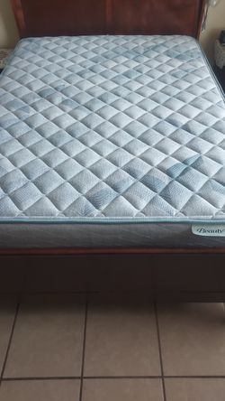Clean gently used semi new FULL size mattress